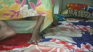 Tamil Village Aunty In Green Nighty With Her Skinny Indian Pinch pennies Homemade Late Subfuscous Carnal knowledge – Full Hindi Video